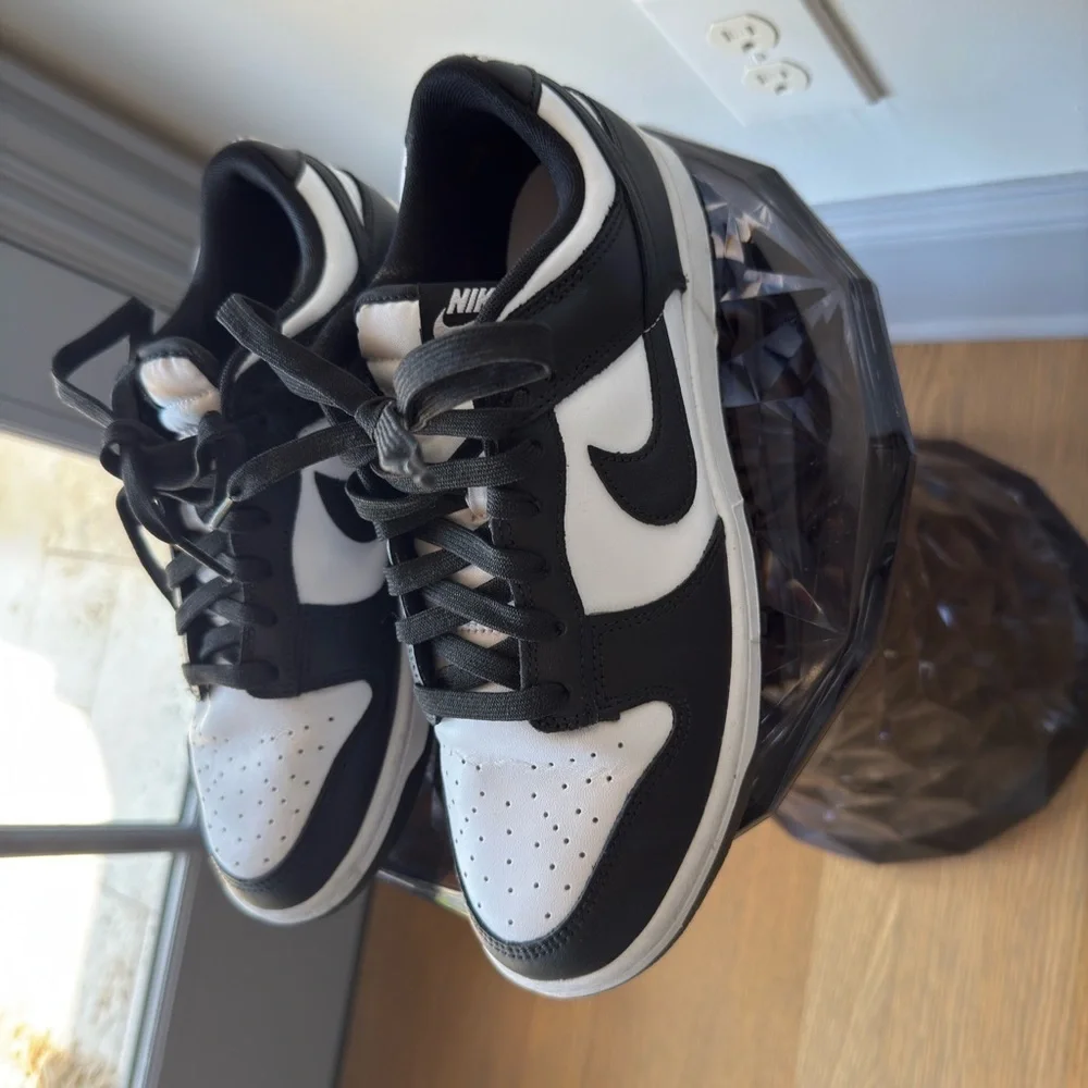 Nike Dunk Low "White/Black" Women's - Picture 9 of 12